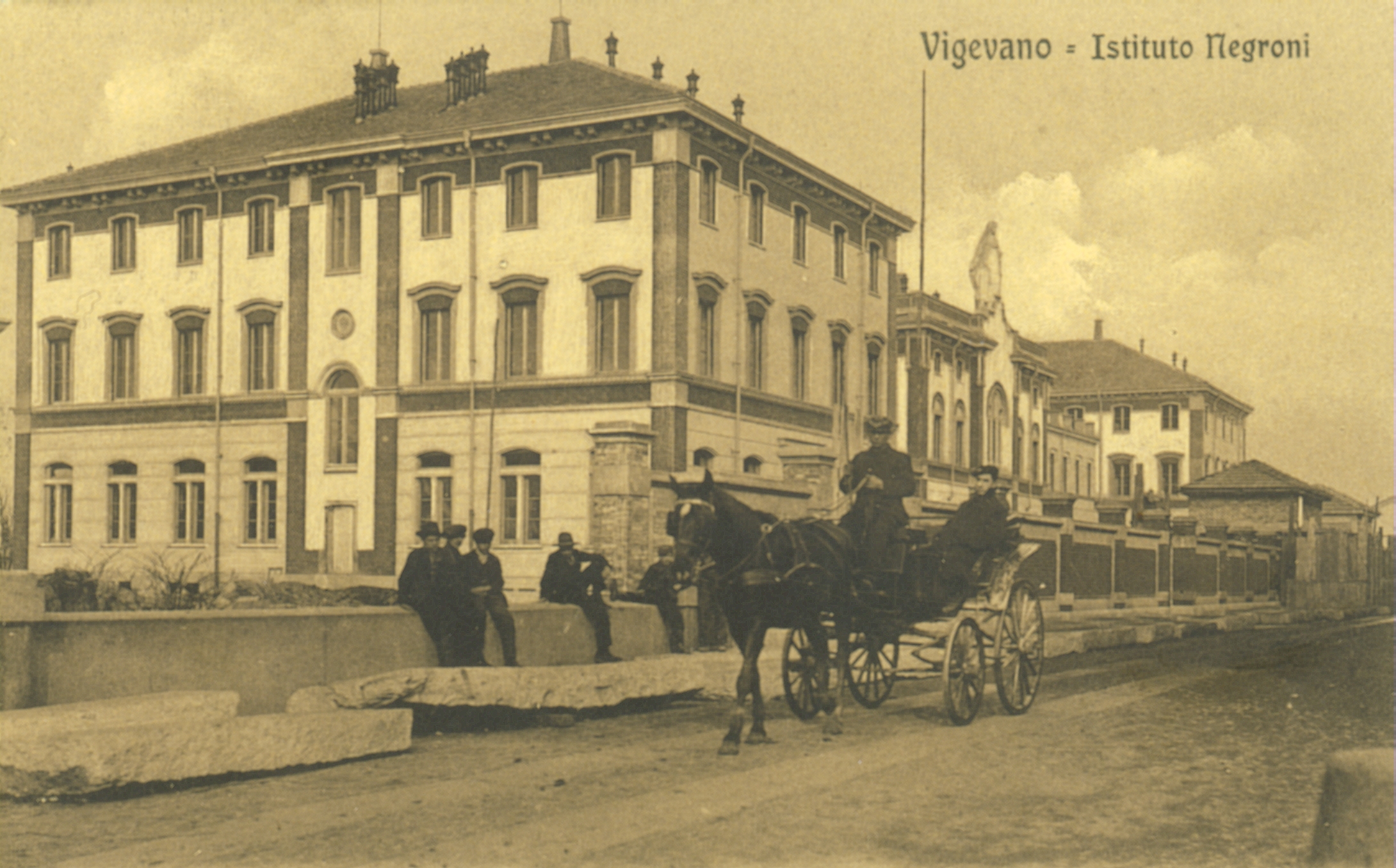 Vigevano, cartolina d’epoca dell’Istituto Negroni