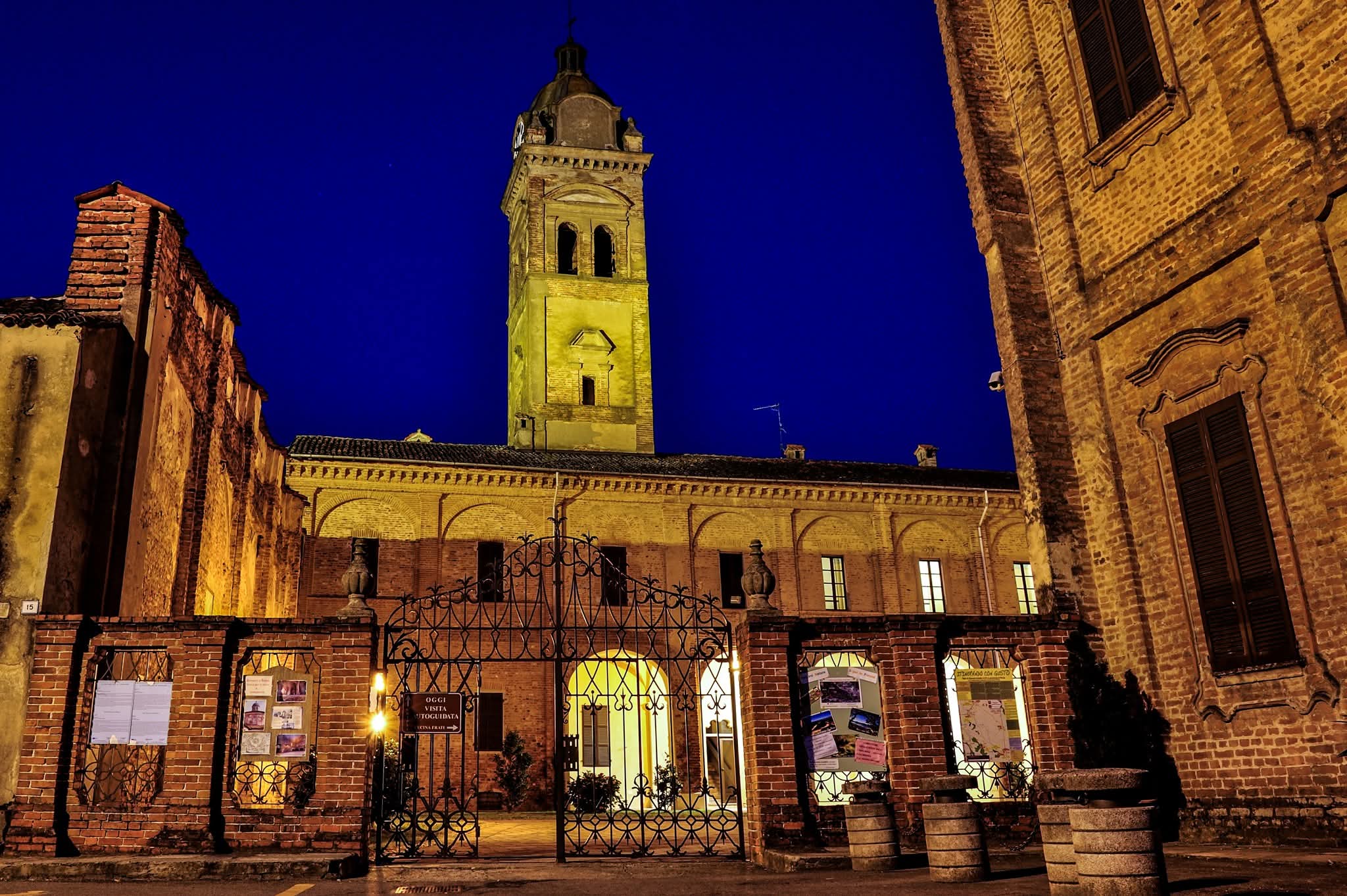 BREME : CHIOSTRO ABBAZIA SAN PIETRO DI NOTTE